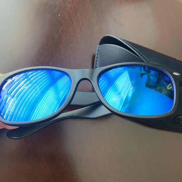 RayBan Sunglasses Wayfarer MODEL CODE RB2132 622/17 55-18 - Picture 10 of 12